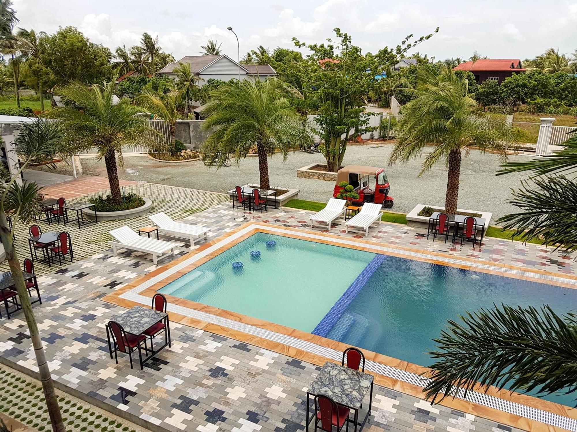 Two Moons Resort Kampot Exterior photo