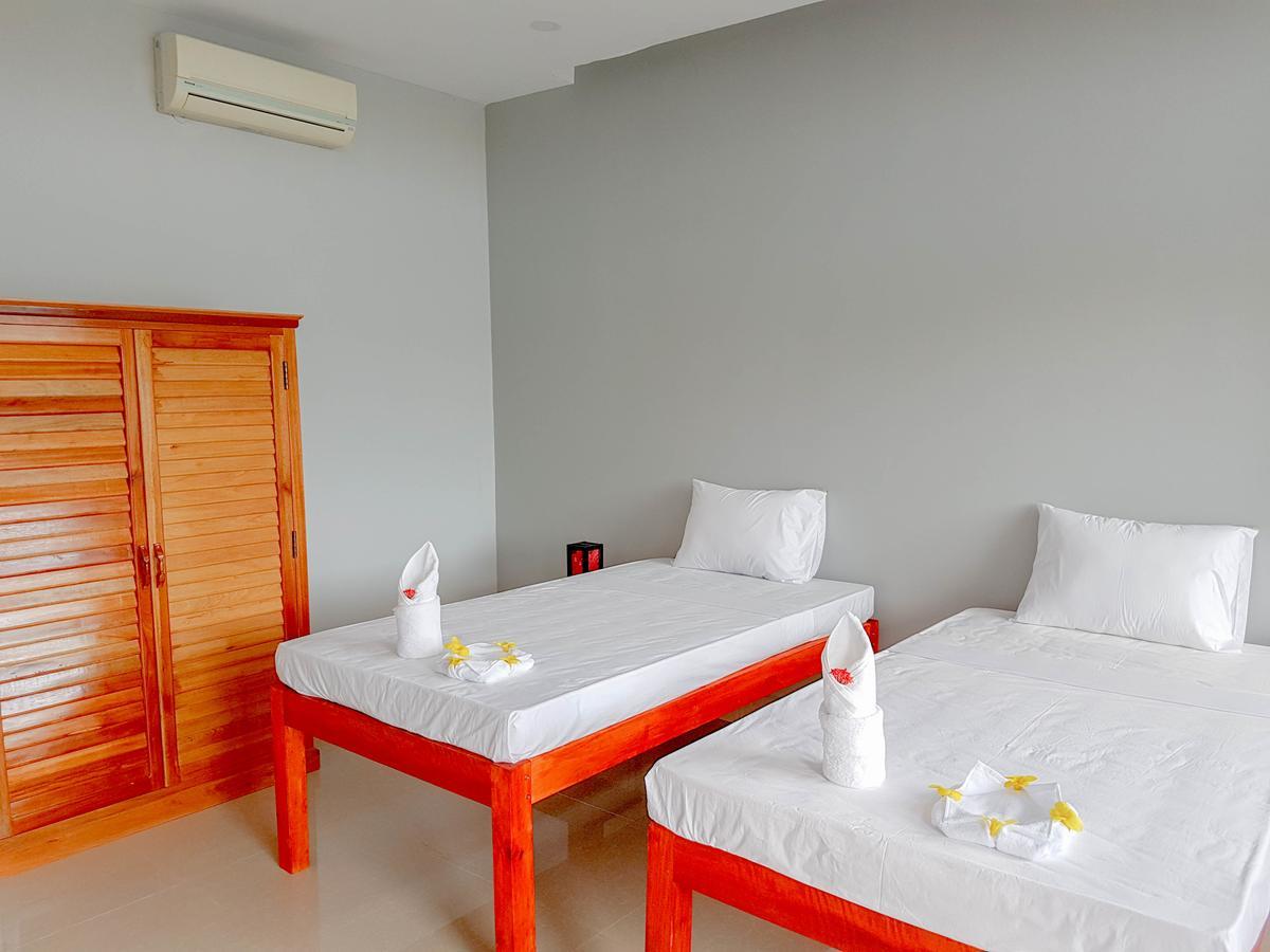 Two Moons Resort Kampot Exterior photo