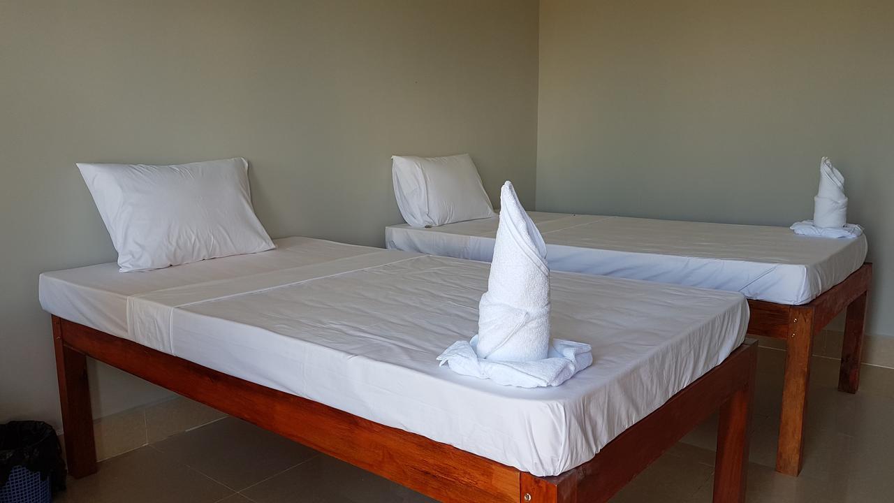 Two Moons Resort Kampot Exterior photo